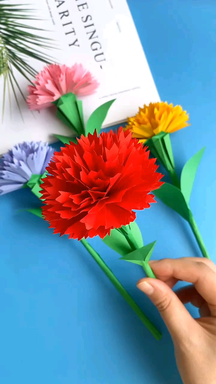 手工折纸康乃馨的做法