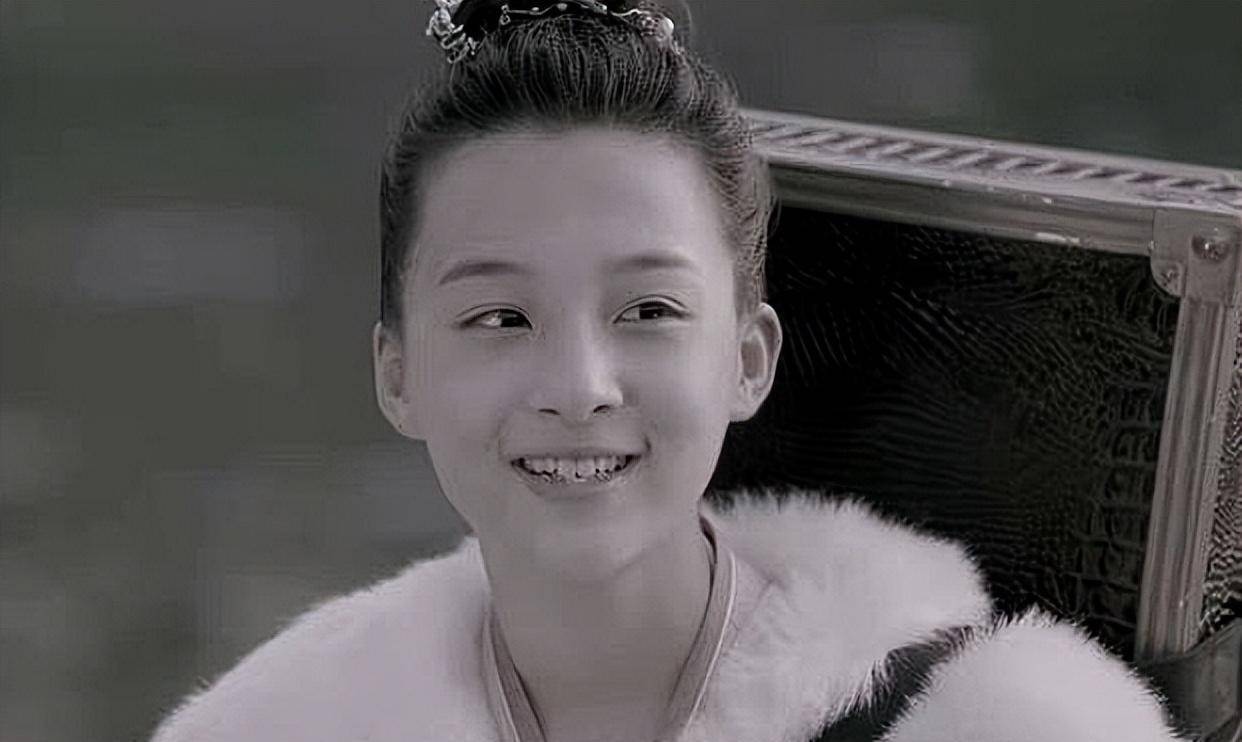 叶轻眉到底是什么人