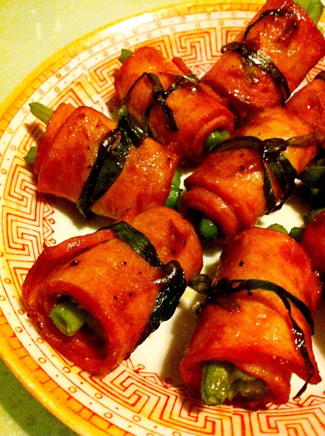 美味的培根肉的最简单的吃法