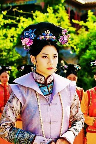 电视剧深宫谍影讲的是什么