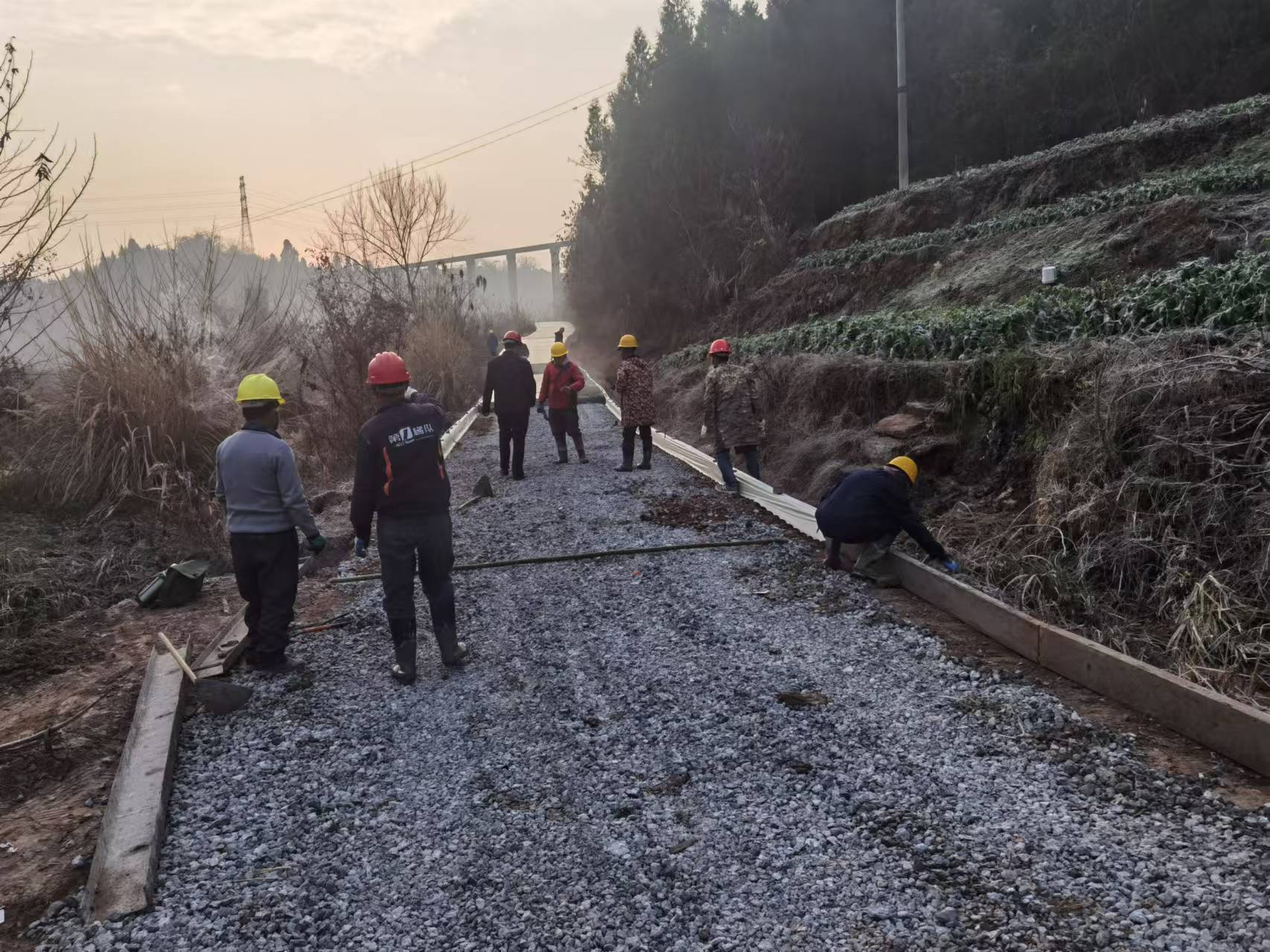 村里修路的相关政策是什么